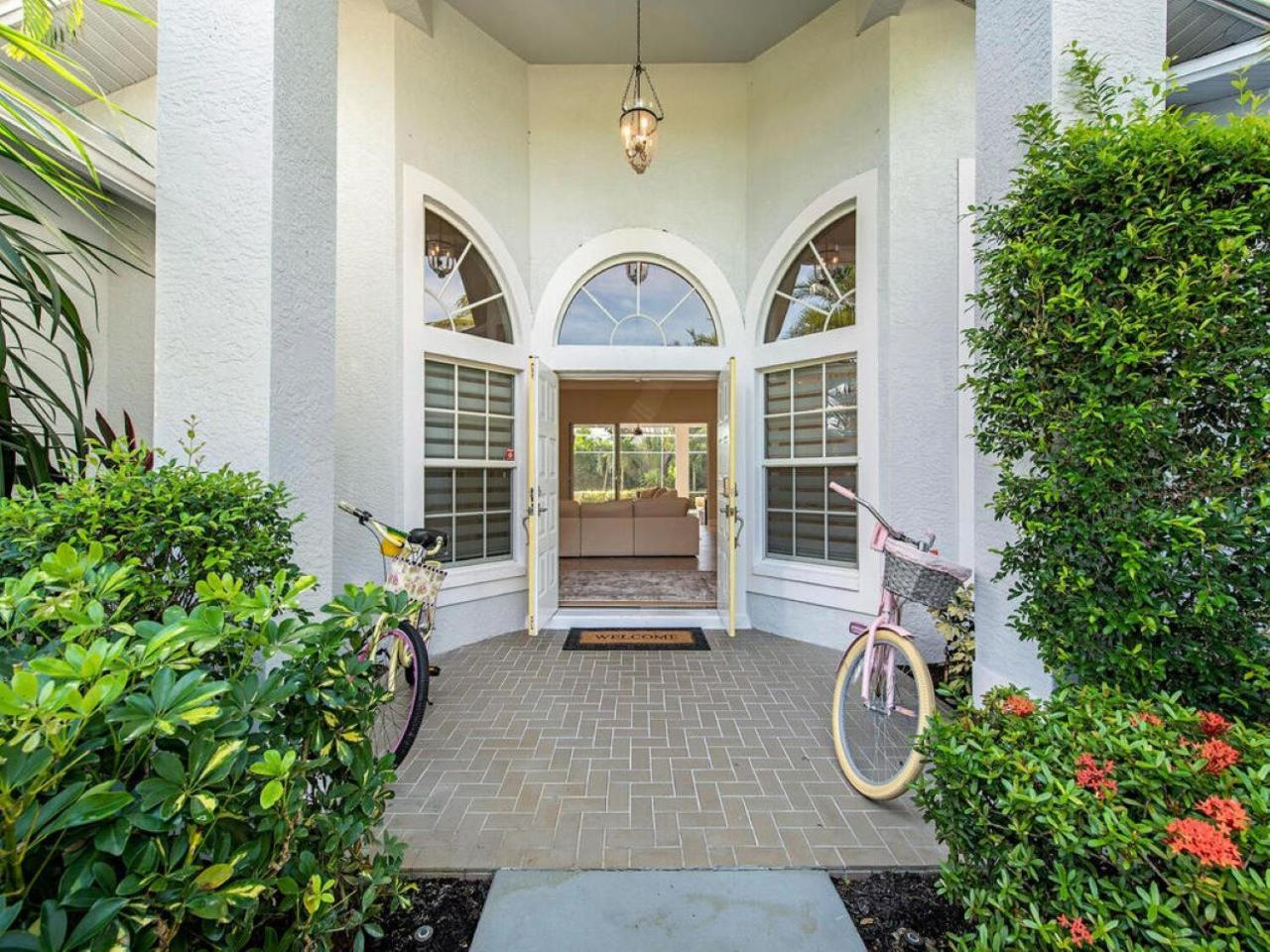 Lux Family 3 Bedroom With Pool Villa Walk To Beach And Mercato North North Naples 외부 사진