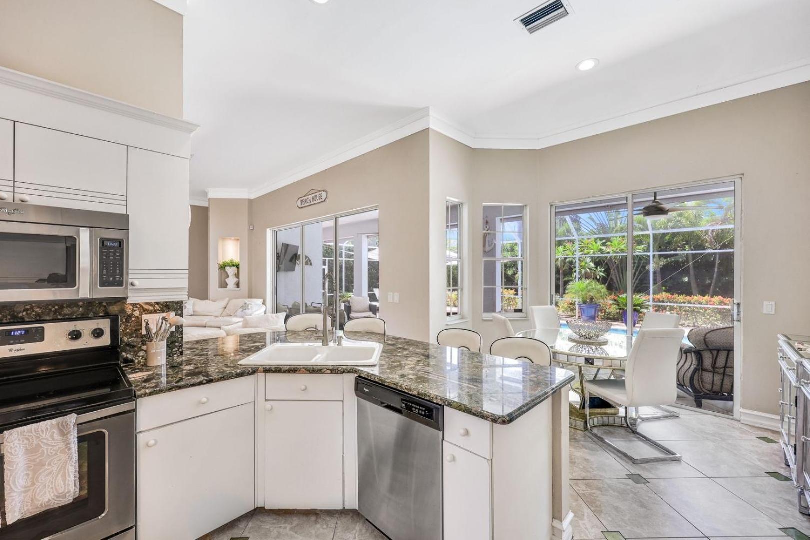 Lux Family 3 Bedroom With Pool Villa Walk To Beach And Mercato North North Naples 외부 사진
