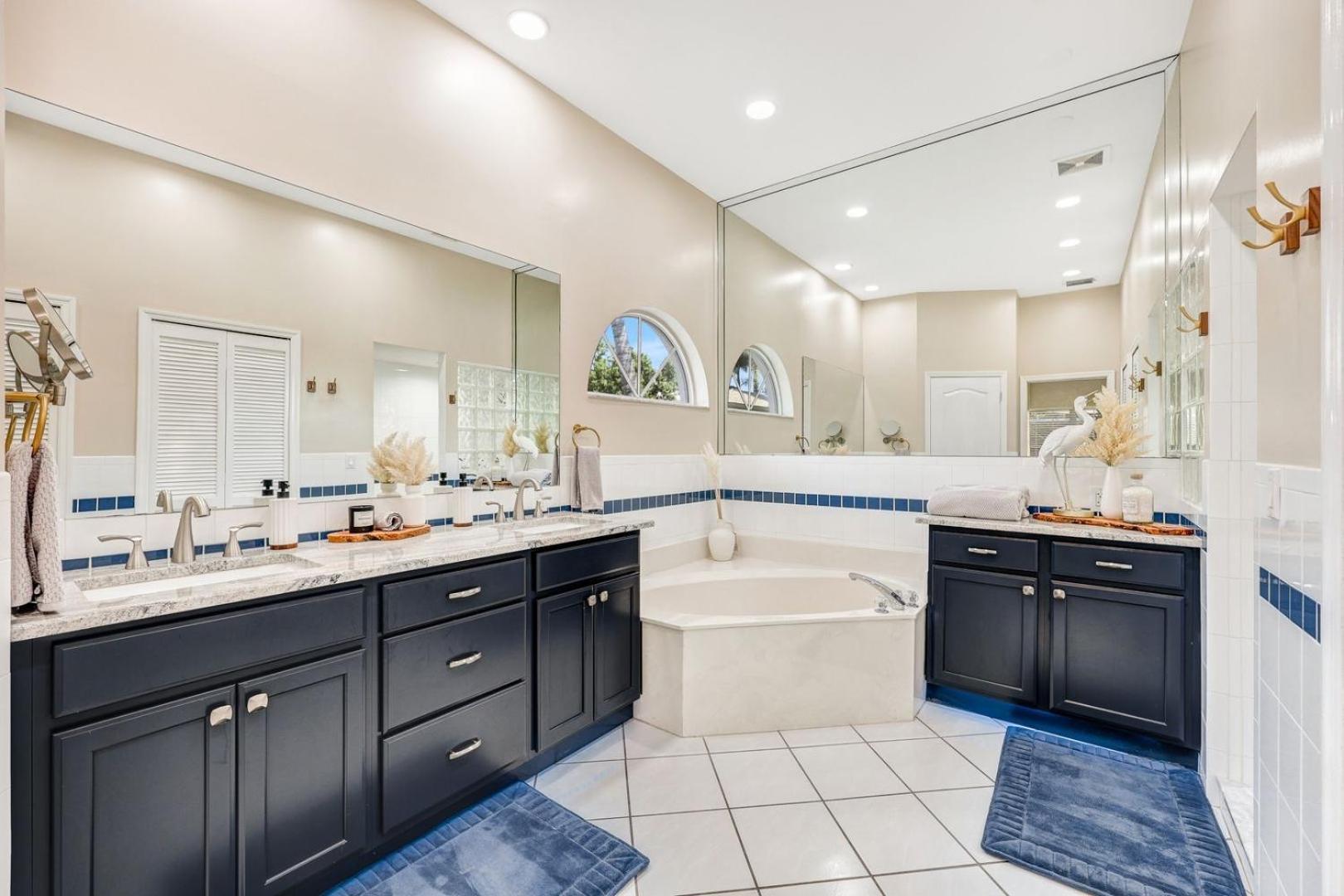 Lux Family 3 Bedroom With Pool Villa Walk To Beach And Mercato North North Naples 외부 사진