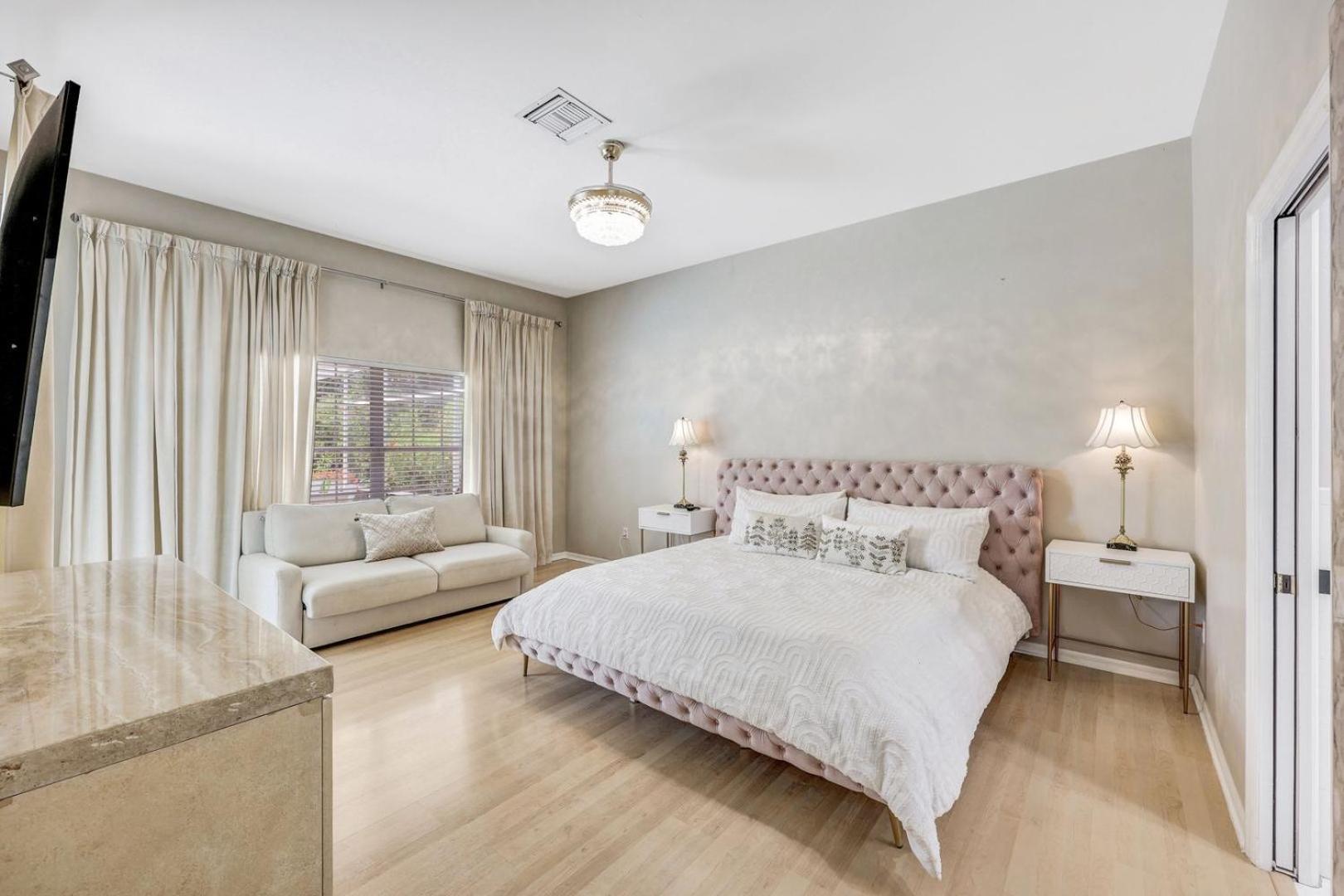 Lux Family 3 Bedroom With Pool Villa Walk To Beach And Mercato North North Naples 외부 사진