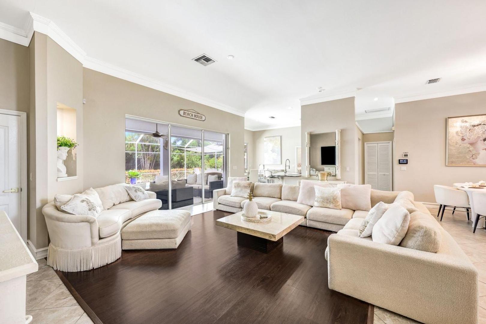Lux Family 3 Bedroom With Pool Villa Walk To Beach And Mercato North North Naples 외부 사진